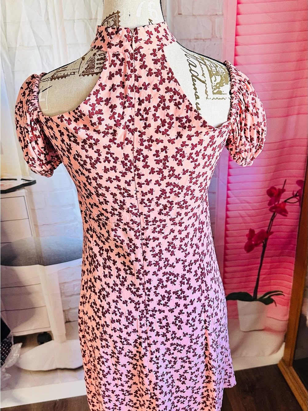 Alexis Pink Floral Print Midi Dress - Picture 5 of 8